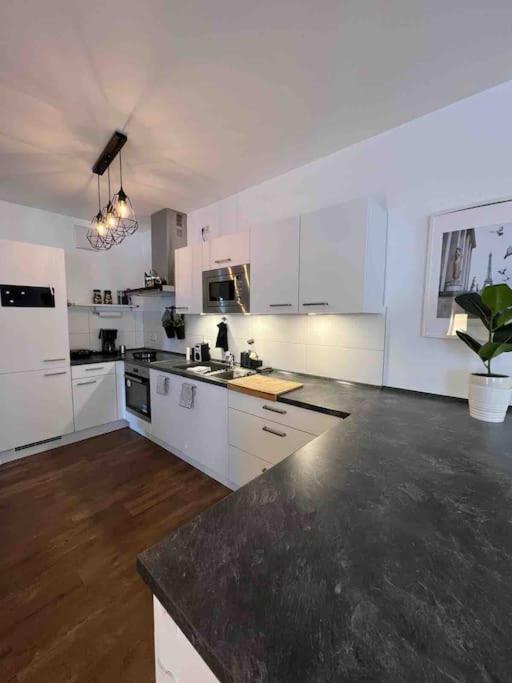 Moderne Wohnung Mit 4 Betten Bochum Eksteriør billede